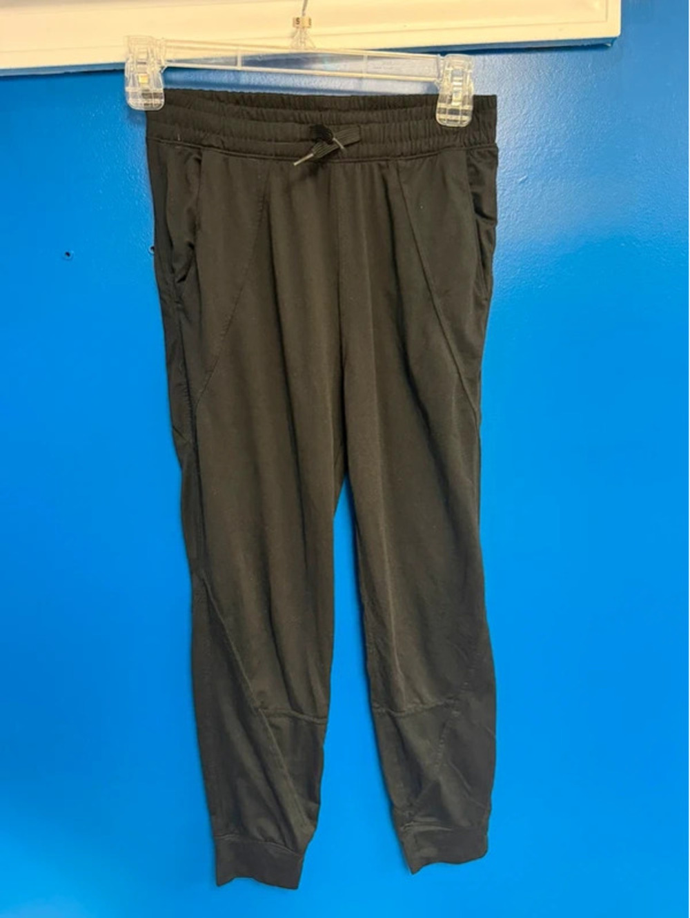 Abercrombie Kids Black Moisture Wicking Athletic Joggers Size 9/10